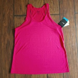 🎉HP🎉 NWT Nike dry fit racer back